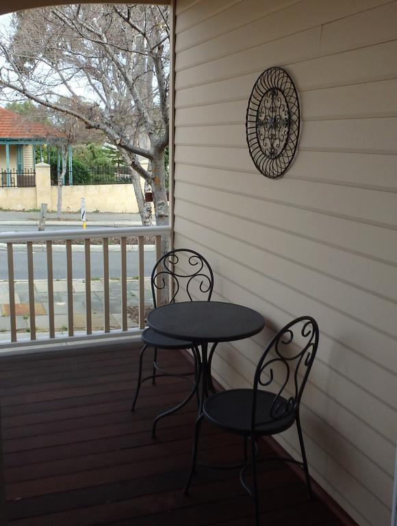 Hamptons Inn Bed & Breakfast Fremantle Ngoại thất bức ảnh