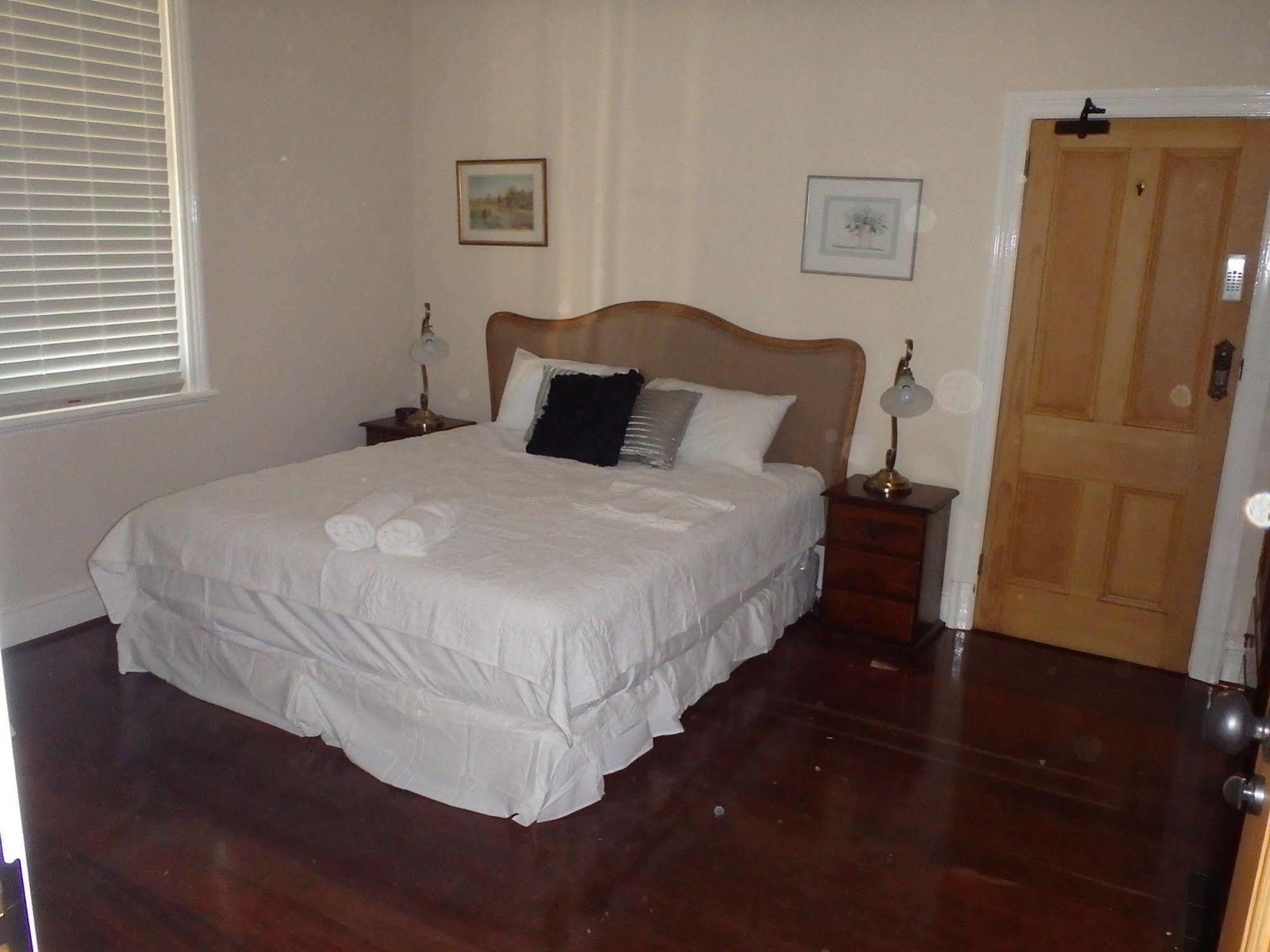 Hamptons Inn Bed & Breakfast Fremantle Ngoại thất bức ảnh